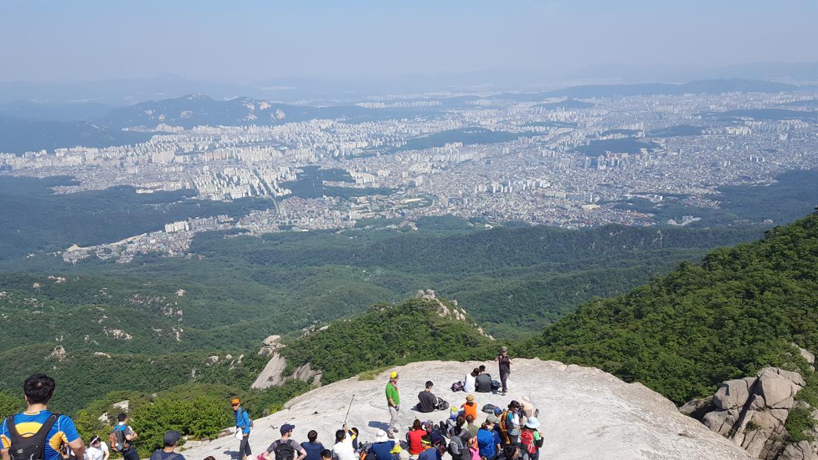 북한산 백운대 정상에서 잠시 쉬어가기